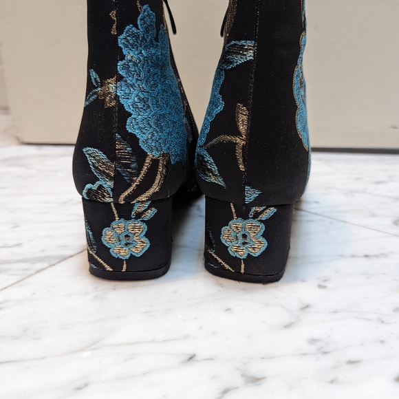 French blue embroidered bootie - Picture 3 of 7